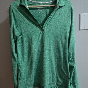 Nike women 1/4 zip pullover size large